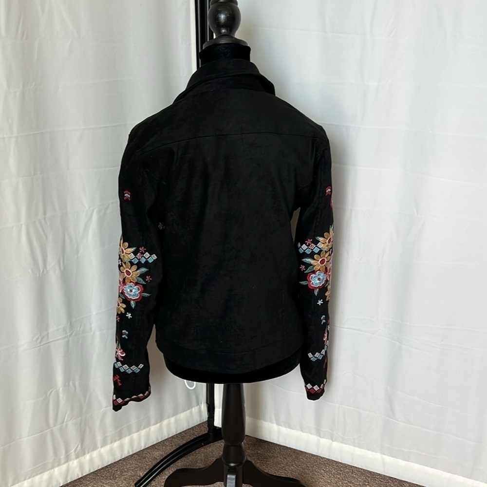 Savanna Jane Faux Suede Floral Embroidered Moto Jacket - Picture 5 of 6
